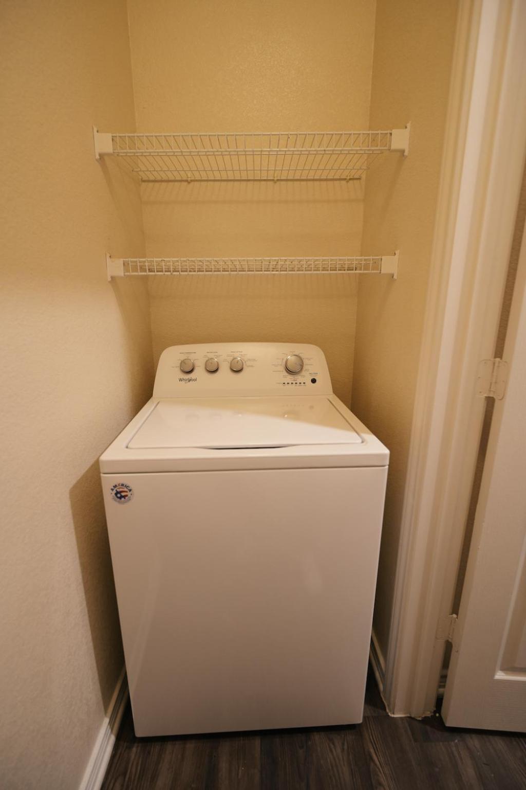 Charming 2 Bedroom, 2 Bath * Austin