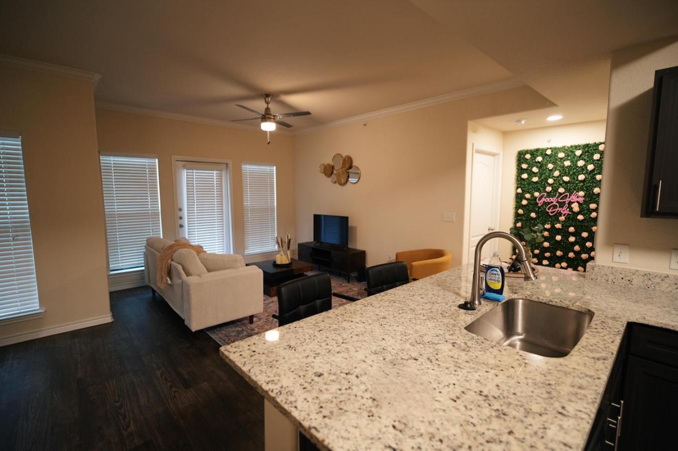 Charming 2 Bedroom, 2 Bath Appartement Austin